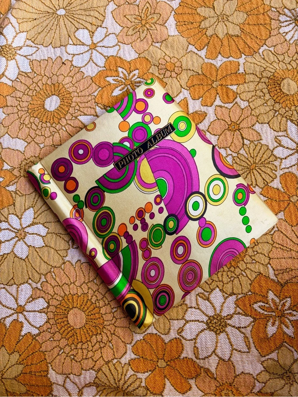 🔮🌈✨ Vintage 1960s Psychedelic Photo Album ✨🌈🔮